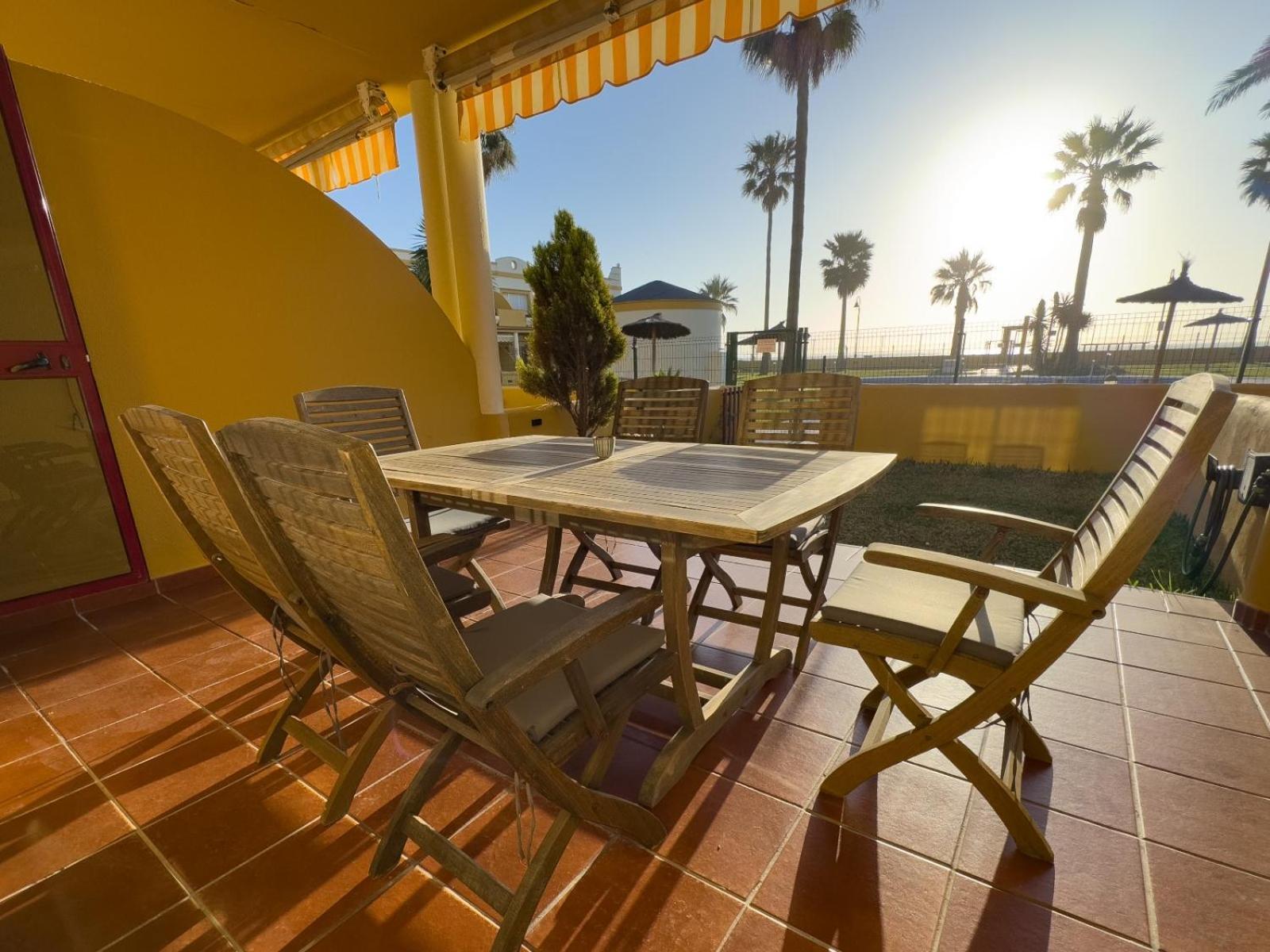 La Tortuga I, Encantador Apartamento Con Garaje En Primera Linea De Playa Tarifa Exteriér fotografie
